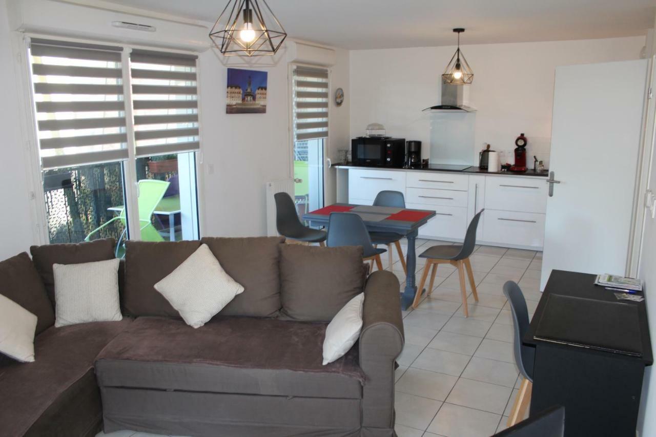 Appartement Bordeaux Lac Esterno foto